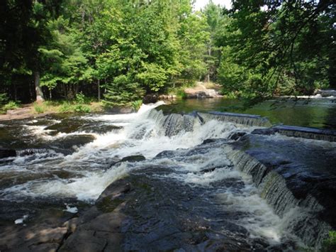 Bond Falls Michigan Pictures and Map