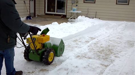 John Deere 826 Snow Blower - YouTube