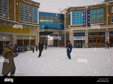 The heaviest snowfall in london for 18 years london hi-res stock photography and images - Alamy