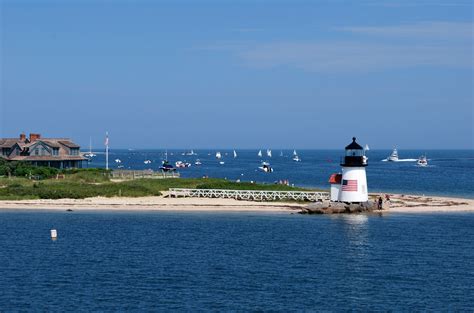 Cannot wait to spend my whole summer here! Nantucket Island, Mass. | Lighthouses usa, Favorite ...