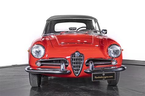 1962 ALFA ROMEO GIULIA SPIDER - Alfa Romeo - Classic cars - Ruote da Sogno