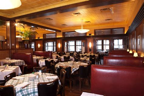 Downtown Chicago Restaurant | Gibsons Bar & Steakhouse