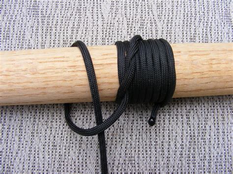 How to make a paracord handle wrap - B+C Guides