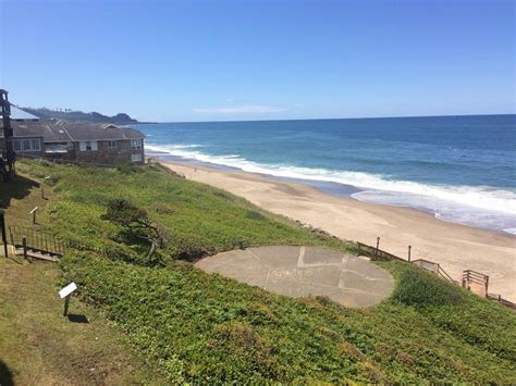 Lincoln City Vacation Rental | Cavalier Beachfront Condominiums