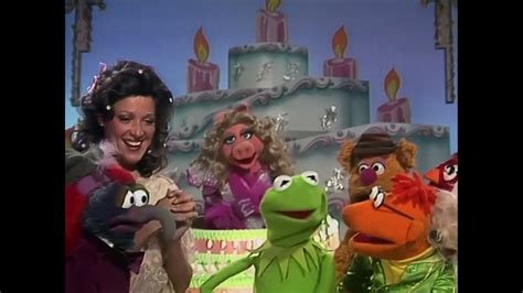 The Muppet Show - 406: Linda Lavin - Curtain Call (1979) - YouTube