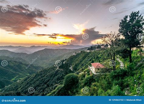 Sunset in Himalayas stock photo. Image of rays, hill - 129463732