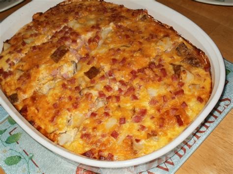 Amish Ham and Egg Breakfast Casserole | AllFreeCasseroleRecipes.com