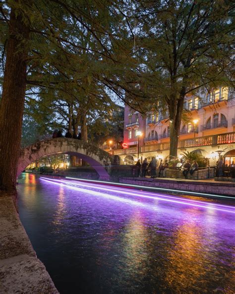 The Riverwalk at Night : r/sanantonio