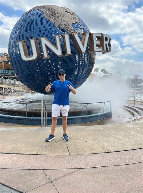 Zach Aguilar on Twitter: "Thank you @UniversalORL for an amazing time! I rode Velocicoaster baby ...