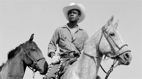 How Beyoncé Roped Cowboy and actor Glynn Turman in her latest Ivy Park campaign – Ohallo Ranco
