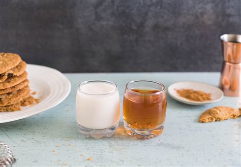 The Delicious Oatmeal Cookie Shot Recipe