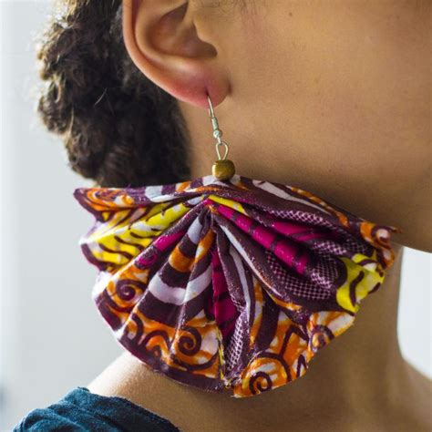 DIY Ankara African Dutch wax print earrings using textile hardener | African jewelry, Fabric ...