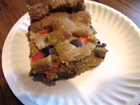 Recipes for Judys' Foodies: Candy Corn Caramel Blonde Brownies