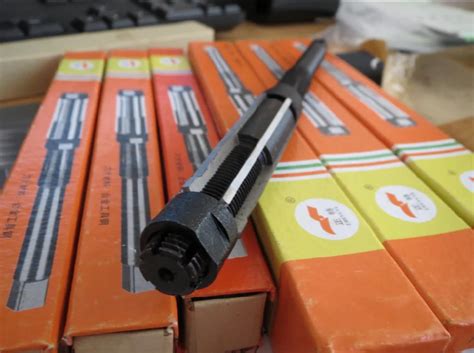 The new adjustable hand reamer HSS 21 23 Core drill bit rotating tool craftsman-in Reamer from ...