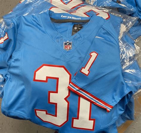 Oiler Spoiler: Leak Shows Titans’ Houston Oilers Throwback Jerseys