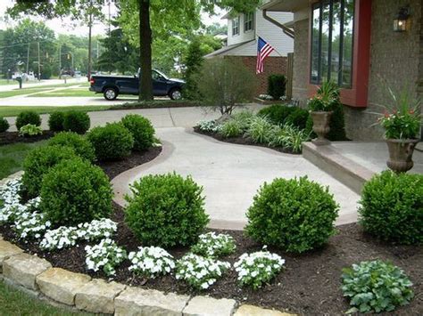 40 Garden Edging Landscape Ideas with Recycled Materials | Front yard landscaping design ...