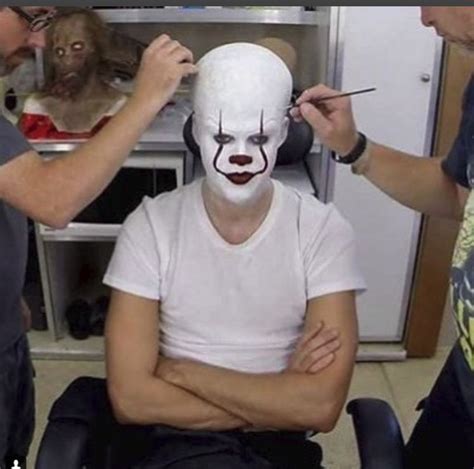 Bill Skarsgard getting into Pennywise makeup. he looks either mad or comfortable. Anyone else ...