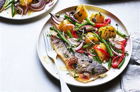 Grilled sea bass fillets with mediterranean potato salad – Artofit