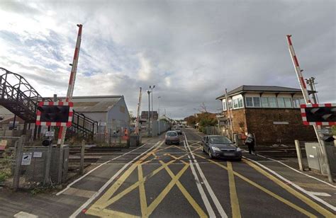 Level crossing failure shuts road in Gillingham and affects train services