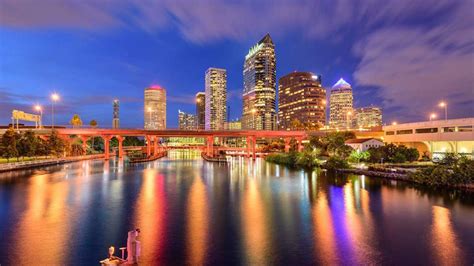 Tampa Nightlife: 23 Best Activities After Dark