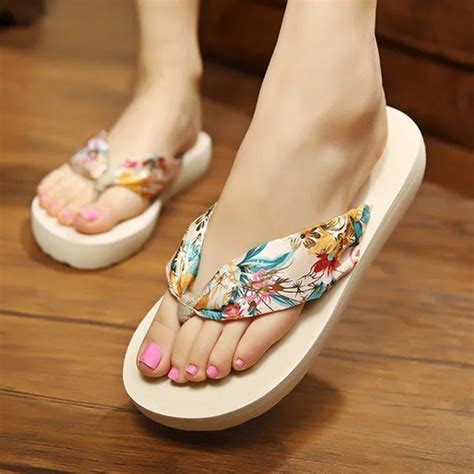 2018 Summer Bohemia Flowers Flip Flops Outdoor Beach Flip flop Women Platform Slippers Woman ...