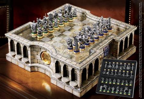 Game of Thrones Collectors Chess set - town-green.com