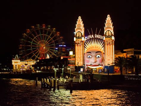 Luna Park at Night | Taken from a ferry approacing the Milso… | Flickr