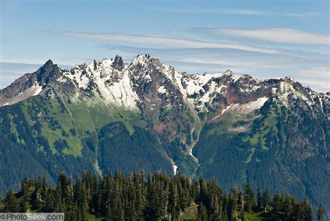 Fresh snow dusts North Cascade Mountain peaks of Nooksack Ridge, Mount Baker Wilderness ...