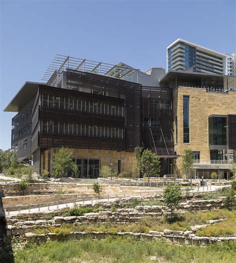 Austin Central Library | Projects & Portfolio | BrightView