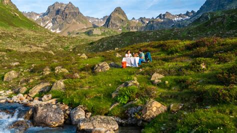 Top Hiking Trails summer in Davos Klosters