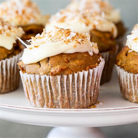 Easy healthy carrot muffins - Simply Delicious