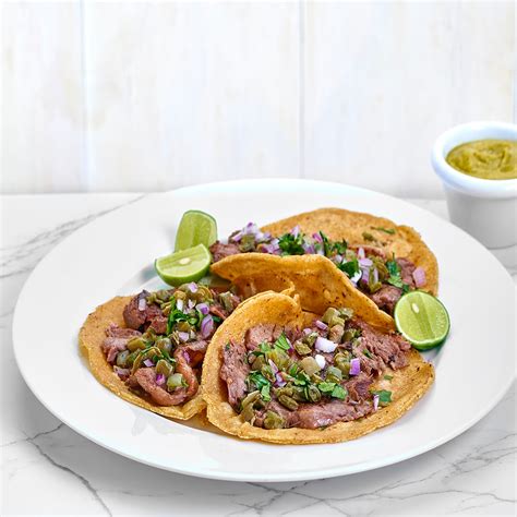 Tacos de bistec de res con nopales – Wild Fork