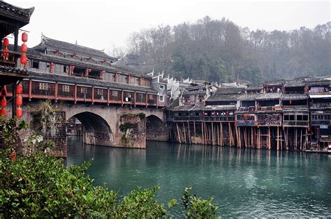 Fenghuang Ancient Town by Melindachan