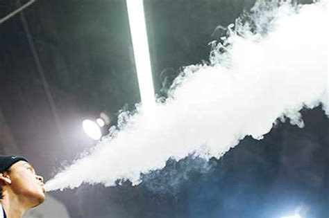 Why Some Vapers Can Blow Big Clouds and Other Can’t – Guide To Vaping