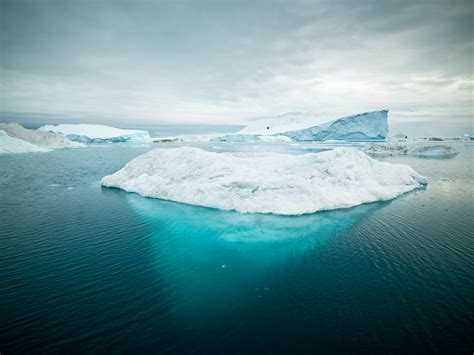 Greenland ice sheet faces irreversible melting