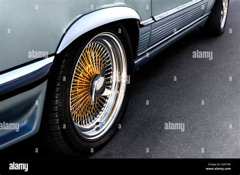 Classic car wheels and shiny rims Stock Photo - Alamy