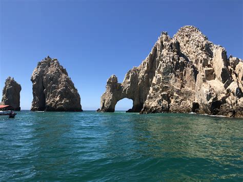 Cabo San Lucas Arch at Land’s End (1334x750)(OC) : r/EarthPorn