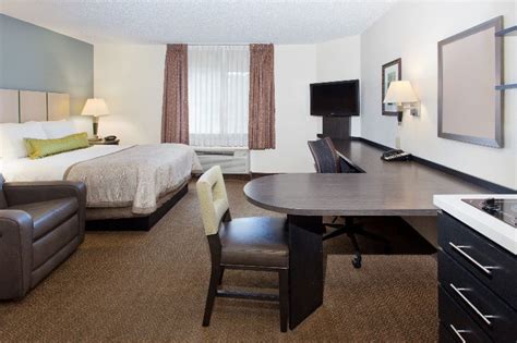 Sonesta Simply Suites Orange County Airport | Furnished Finder