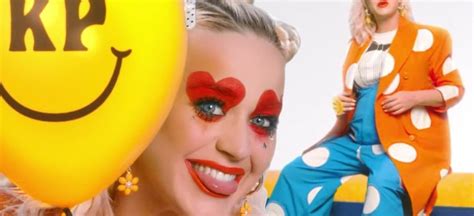 "Smile" : Katy Perry fait le clown pour le clip - Radio ECN