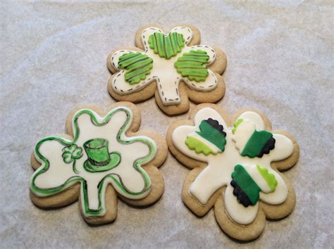 St. Patrick's Day Cookies | Cookies, Sugar cookie, Desserts