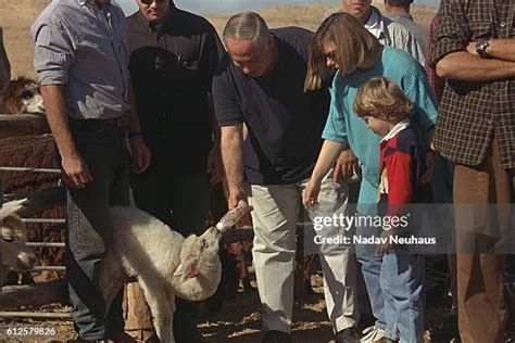 4,333 Benjamin Netanyahu Family Stock Photos, High-Res Pictures, and ...