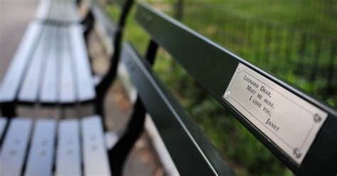 Central Park Benches: This Is the Love Story of New Yorkers - Mommybites