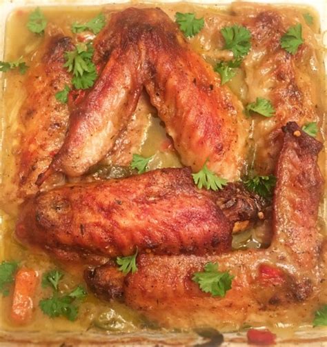 Baked Turkey Wings with Veggies and Herbs Gravy – Hopes Recipes