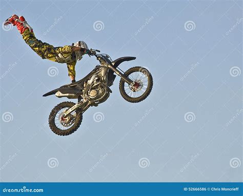 Motorcycle Stunts editorial photo. Image of machine, sports - 52666586