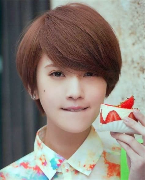 Asian Short Hairstyles: Cute Straight Bob Haircut - PoPular Haircuts