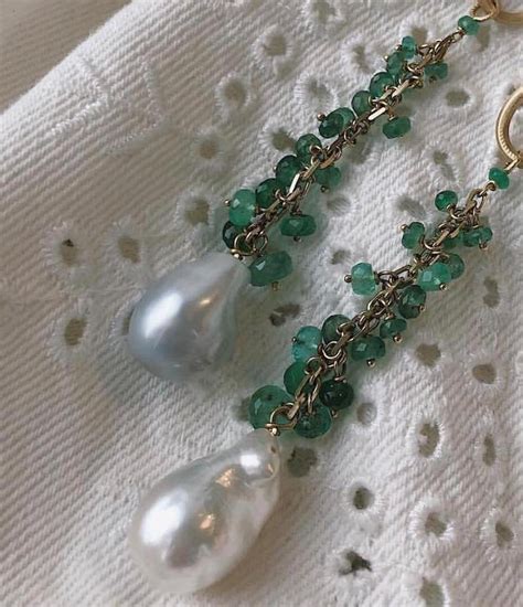 Dulong Fine Jewelry Emerald and Pearl Pendants — UFO No More