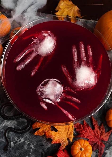 Spooky Halloween Cocktails | Birthday halloween party, Spooky halloween party, Halloween party ...