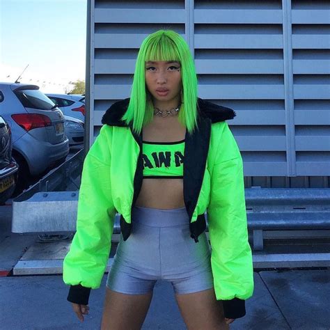 Neon Green Trends #fashion #neongreen #fashionactiivation #womanoutfit Neon Outfits, Fashion ...