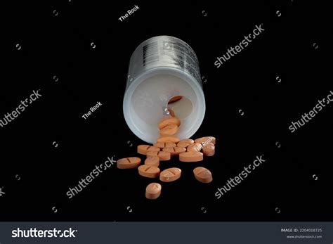 Bipressil Cosimprel Bisoprolol Perindopril Tablets High Stock Photo 2204018725 | Shutterstock