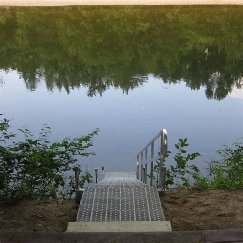 Aluminum Ramps - Boat Docks